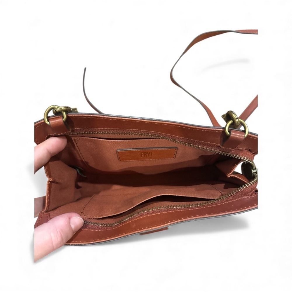Fyre Chic Tan Leather Crossbody Bag - Picture 8 of 8